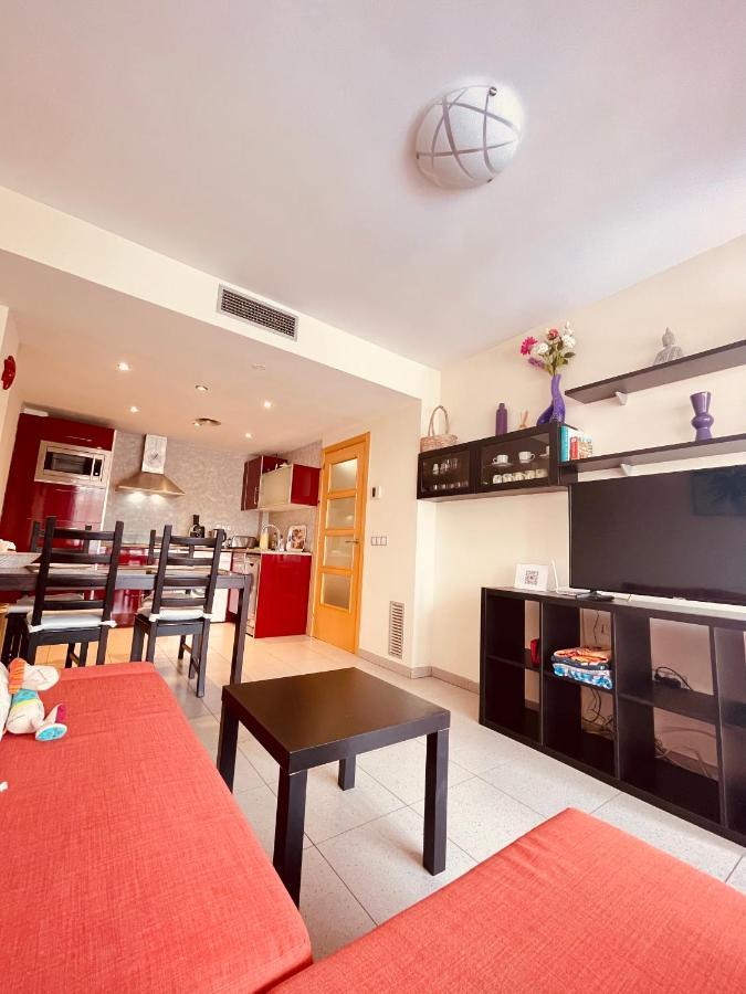 Relax Apartamento Playa Fenals Apartment Lloret de Mar Ngoại thất bức ảnh